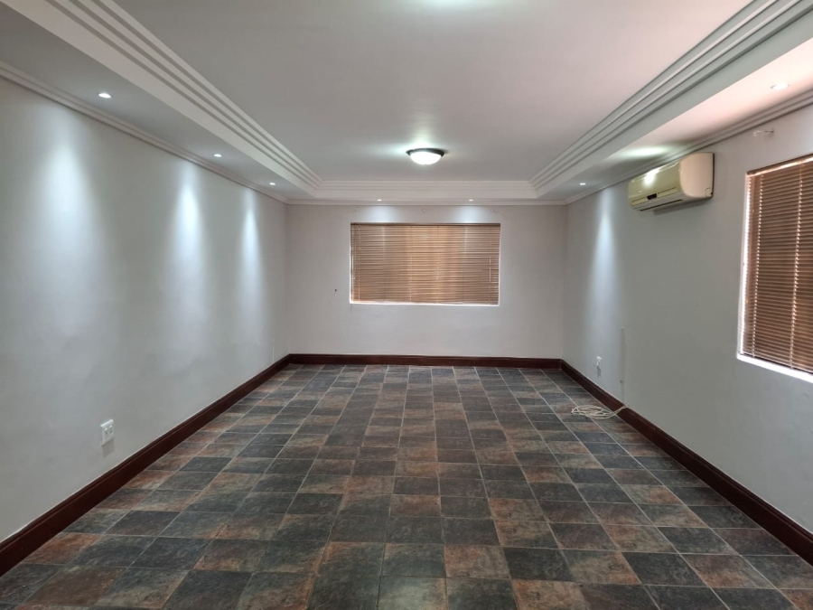 4 Bedroom Property for Sale in Park West Free State